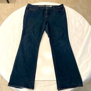 DKNY SOHO BOOT Jeans, Size 16/33